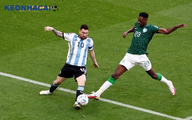 Tranh cãi bàn thắng trong thời gian bù giờ